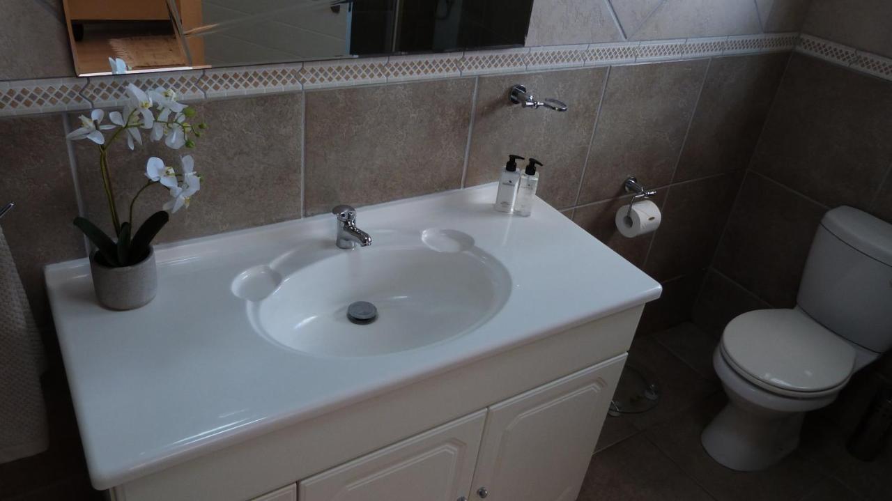 Settle Inn Self Catering Units โคลเชสเตอร์ ภายนอก รูปภาพ