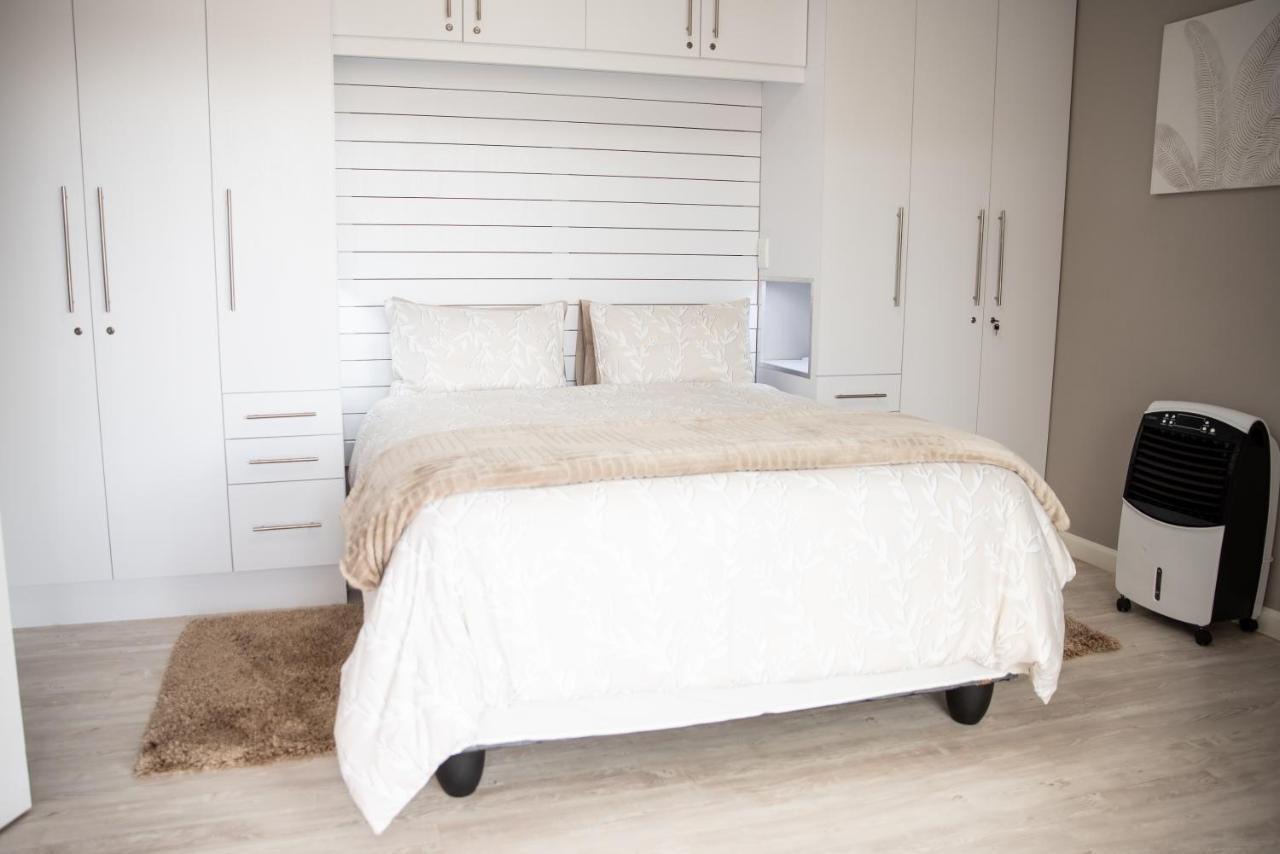 Settle Inn Self Catering Units โคลเชสเตอร์ ภายนอก รูปภาพ