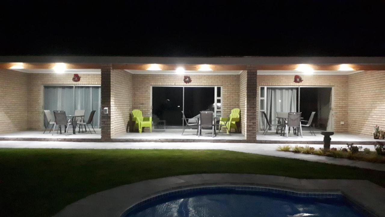 Settle Inn Self Catering Units โคลเชสเตอร์ ภายนอก รูปภาพ