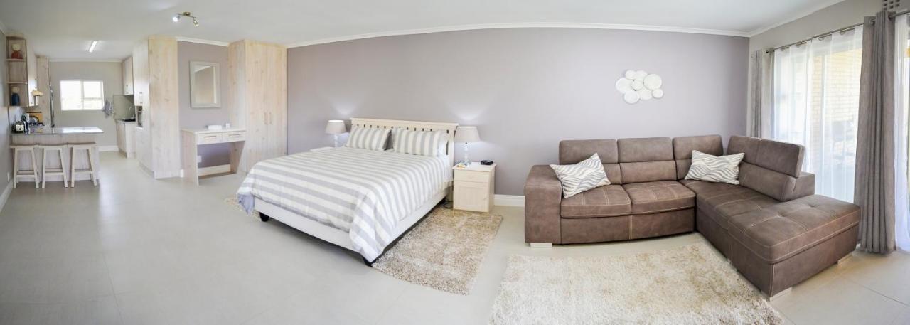 Settle Inn Self Catering Units โคลเชสเตอร์ ภายนอก รูปภาพ