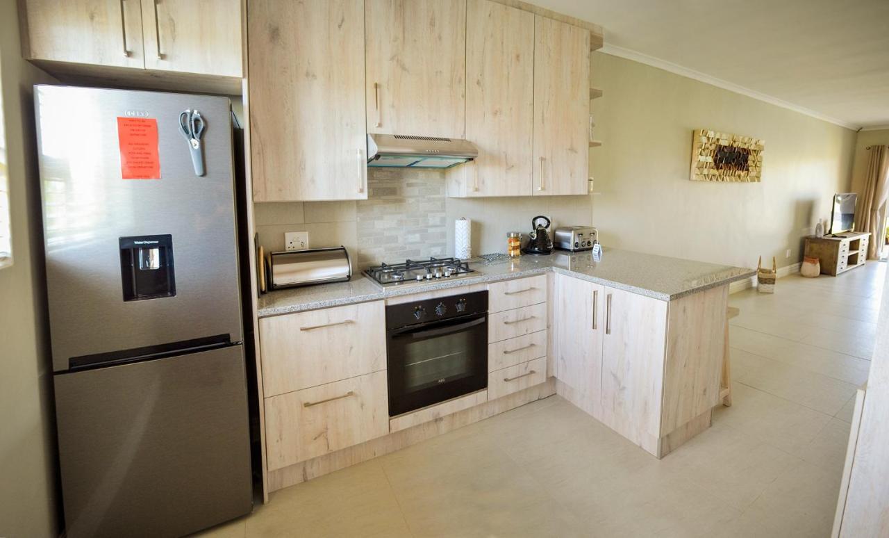 Settle Inn Self Catering Units โคลเชสเตอร์ ภายนอก รูปภาพ
